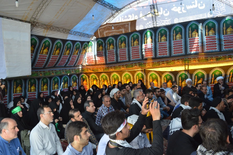 بازدید رییس دانشگاه فرهنگیان کشور و هیأت همراه از موکب اربعین حسینی دانشگاه فرهنگیان خوزستان مستقر در مرز چذابه