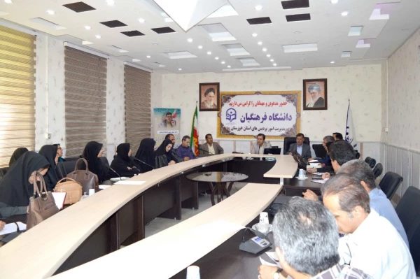 برگزاری دوره آموزشی برنامه کارورزی به صورت کارگاه دو روزه در مدیریت امور پردیس های استان خوزستان