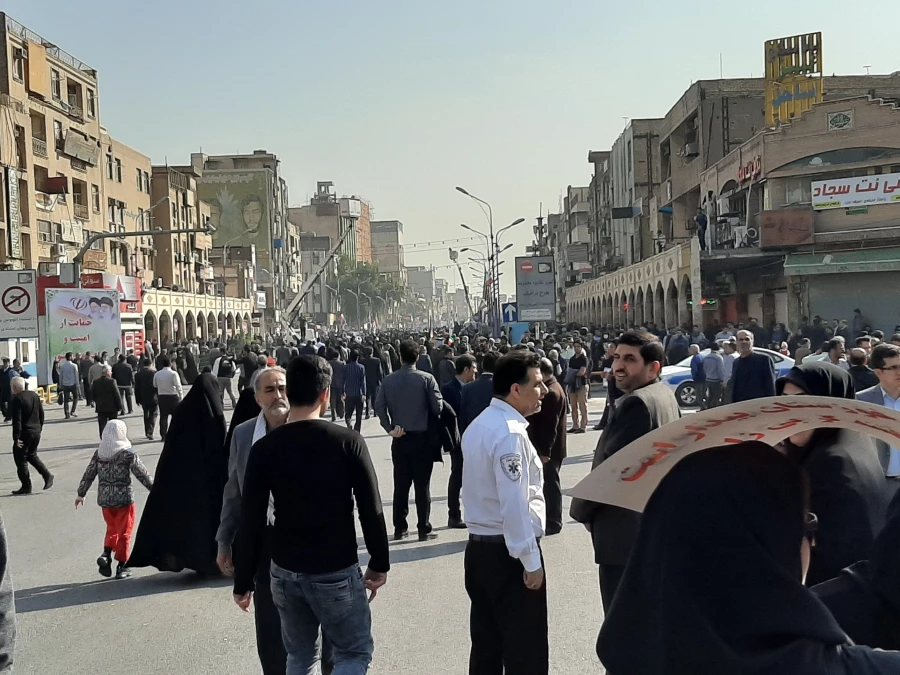 حضور سرپرست مدیریت امور پردیس های استان خوزستان در مراسم راهپیمایی حمایت از اقتدار و امنیت کشور