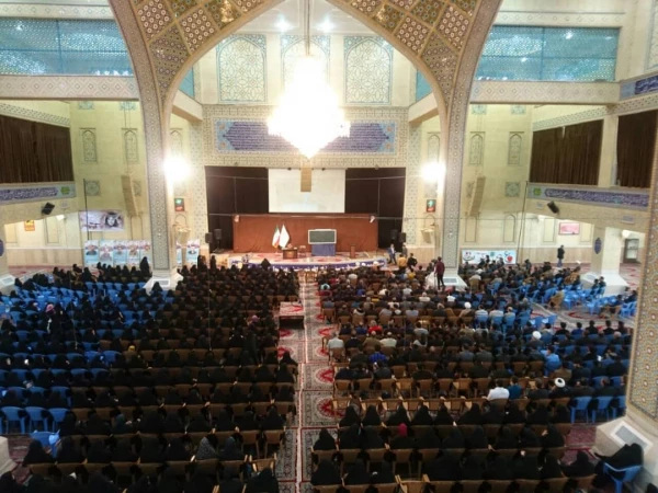 دیداردانشجو معلمان مرکز آموزش عالی خدیجه کبری (س) دزفول با حجه الاسلام و المسلمین قرائتی رئیس محترم اقامه نماز کشور