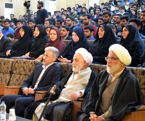 حضور ارزشمند حجه السلام و المسلمین حاج آقا قرائتی در مدیریت امور پردیس های استان شهید پرور خوزستان