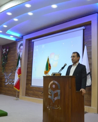 تقدیر از برگزیدگان فرخوان هشتمین جشنواره پژوهش وفناوری و جشنواره پویش دانشجویی استان خوزستان 