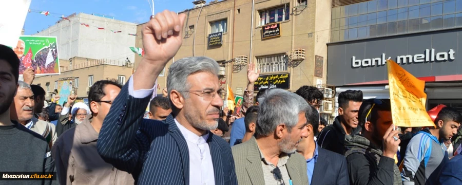 حضور پر شور مدیریت،اساتید،کارکنان،دانشجو معلمان دانشگاه فرهنگیان استان خوزستان در راهپیمایی یوم الله 22بهمن 98