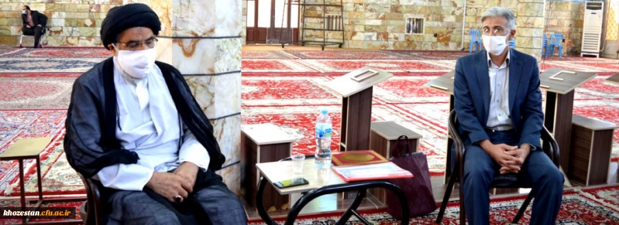 نشست صمیمی مسئولان دانشگاه فرهنگیان استان با نماینده ولی فقیه در استان خوزستان