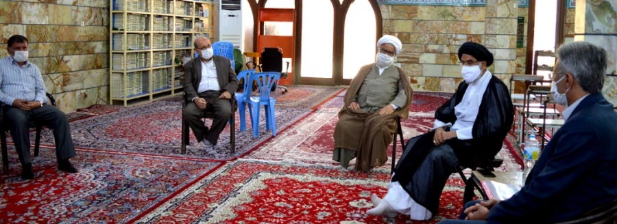 نشست صمیمی مسئولان دانشگاه فرهنگیان استان با نماینده ولی فقیه در استان خوزستان