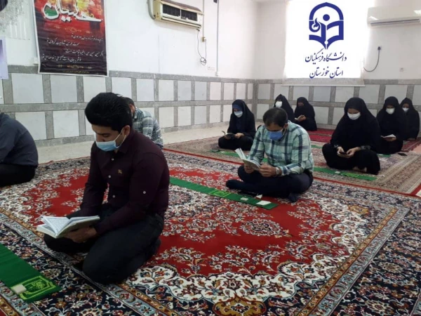 برگزاری نمایشگاه به مناسبت گرامیداشت هفته دفاع مقدس  3