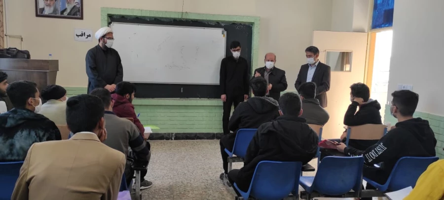 بازدید معاون هماهنگی دانشگاه فرهنگیان استان از روند برگزاری دوره "اندیشه مطهر" برادران در مرکزشیخ انصاری دزفول 3