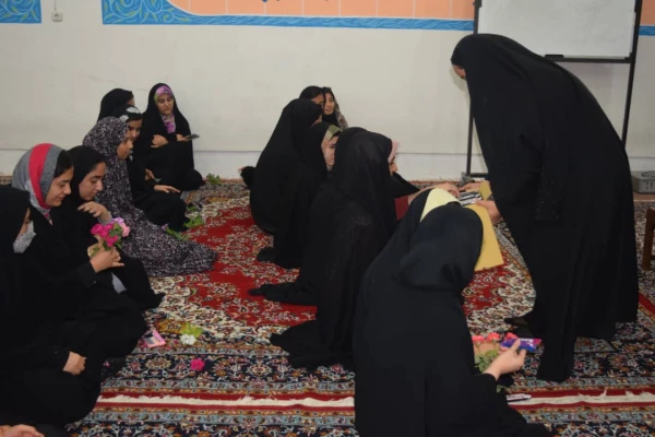 توزیع شیرینی به مناسبت ولادت حضرت معصومه (س) و روز در سرای دانشجویی 2