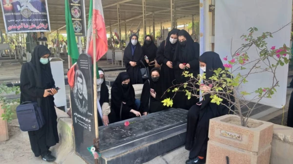 تجدید میثاق دانشجو معلمان و کارکنان مرکز آموزش عالی حضرت خدیجه کبری (ُس) با امام راحل (ره) 2