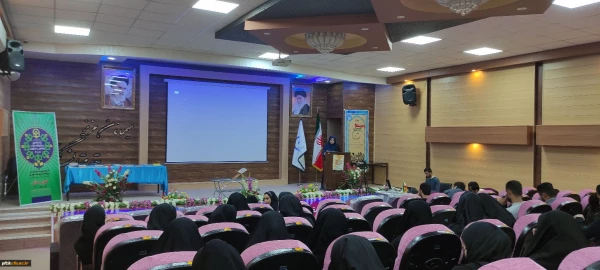 نشست علمی-تخصصی با عنوان مقایسه آموزش جدید در کلاس درس معکوس و سنتی(مزایا و معایب) با ارائه سرکار خانم دکتر مهناز خیاط عضو هیات علمی دانشگاه فرهنگیان پردیس فاطمه الزهرا(س) اهواز