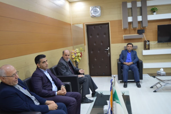 دیدارنماینده مردم شریف شهرستان ایذه، باغملک ودزپارت در مجلس شورای اسلامی با سرپرست مدیریت امور پردیس های استان خوزستان 2