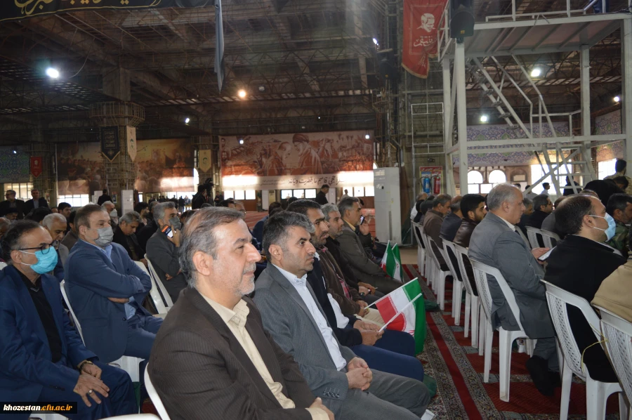 حضور آقای  دکتر صالحی سرپرست امور پردیس های استان خوزستان در جشن شروع دهه فجر اسلامی ایران 3