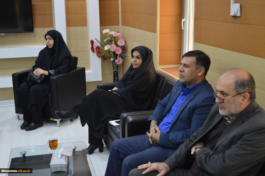 جلسه سیاستگزاری دومین همایش بین المللی روایت نگاری فرایند یاددهی -یادگیری زبان 4