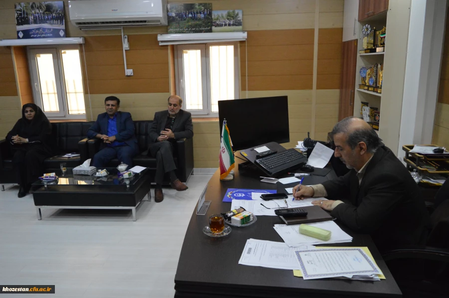 جلسه سیاستگزاری دومین همایش بین المللی روایت نگاری فرایند یاددهی -یادگیری زبان 5