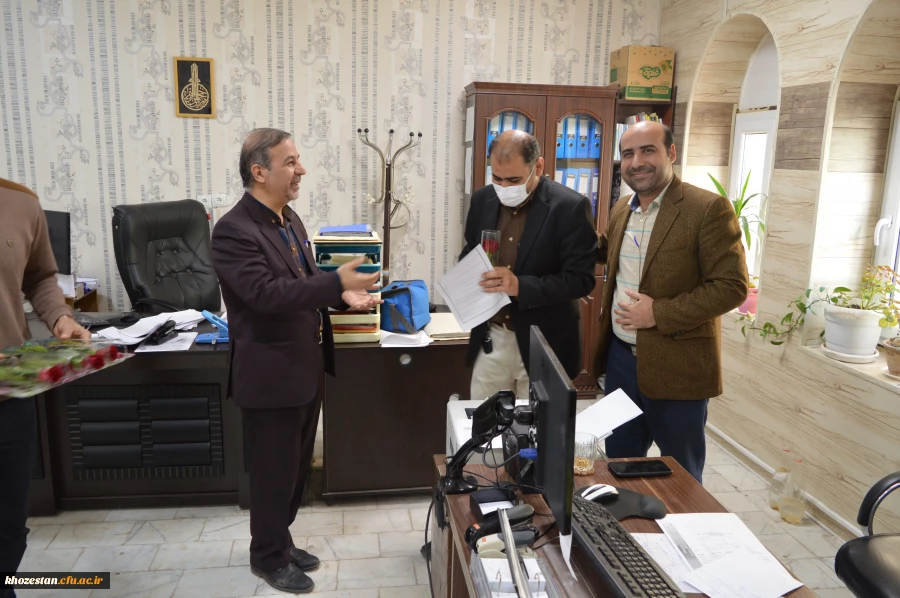 به مناسبت ولادت با سعادت امام علی (ع) و روز پدر از تمام پدران شاغل در مدیریت استانی تجلیل گردید 2