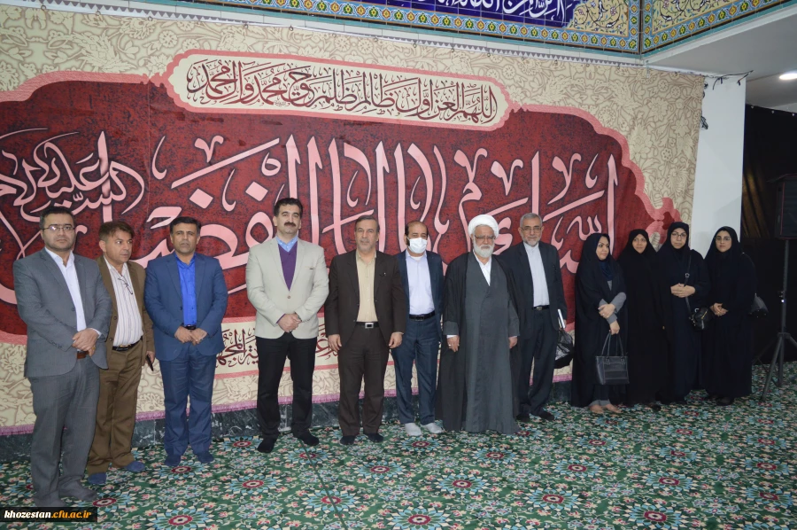 حضور آقای دکتر صالحی سرپرست امور پردیس های استان خوزستان و سایر همکاران در گلزار شهیدان اهواز و نثار گل و فاتحه به شهیدان  6