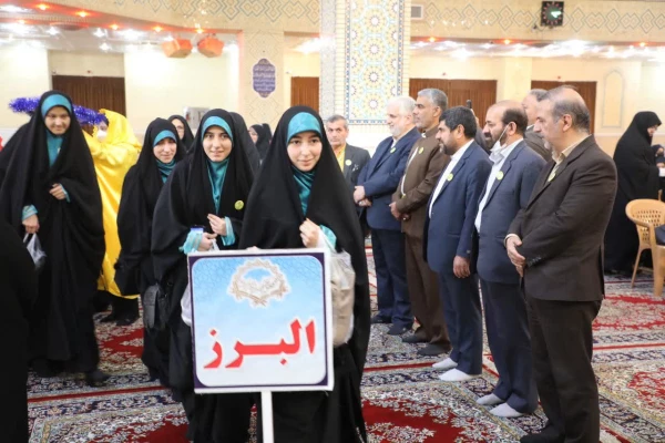 حضور دکتر مسعود صالحی سرپرست مدیریت امور پردیس های استان خوزستان درآیین افتتاحیه ششمین دوره مسابقات همخوانی و مدیحه سرائی قران آموزان دختر مراکز دارالقرآن سراسر کشور  4