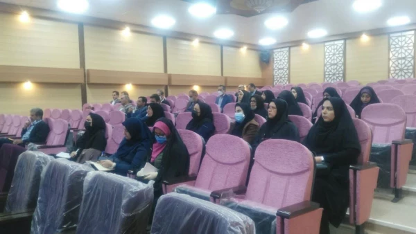 دوره بالندگی و آموزشی 16 ساعته اساتید درس کارورزی 2 و 4 توسط استاد مرجع کارورزی دکتر محمد مکوندی در تالار امید مدیریت امور پردیس های استان خوزستان برگزار شد  2