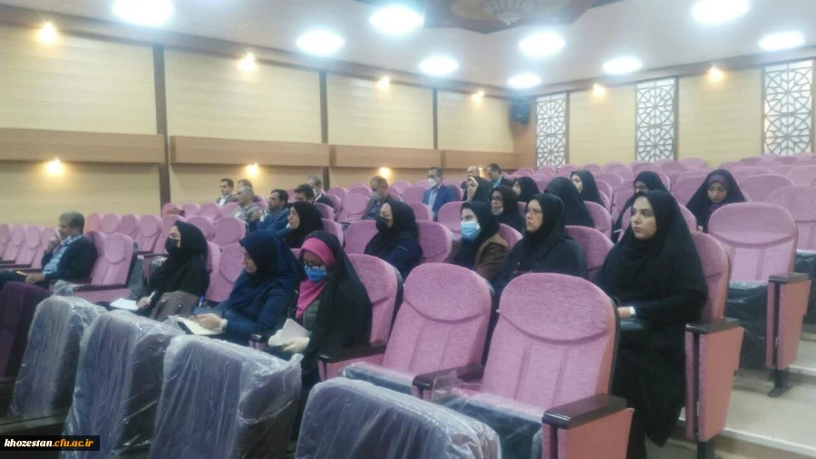 دوره بالندگی و آموزشی 16 ساعته اساتید درس کارورزی 2 و 4 توسط استاد مرجع کارورزی دکتر محمد مکوندی در تالار امید مدیریت امور پردیس های استان خوزستان برگزار شد  2