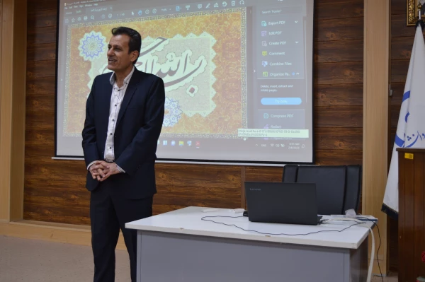 دوره بالندگی و آموزشی 16 ساعته اساتید درس کارورزی 2 و 4 توسط استاد مرجع کارورزی دکتر محمد مکوندی در تالار امید مدیریت امور پردیس های استان خوزستان برگزار شد  5