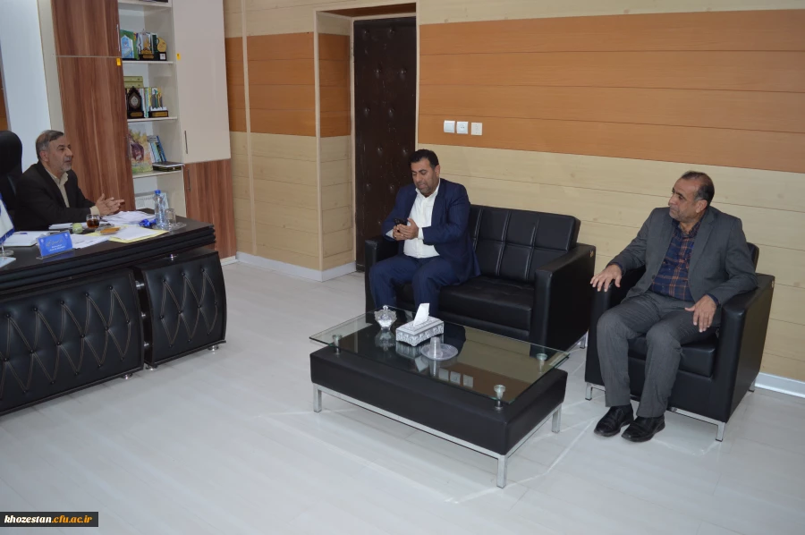 دیدارآقای دکتر سید لفته احمد نژاد نماینده مردم غیور خرمشهربا آقای دکتر صالحی سرپرست مدیریت امور پردیس های استان خوزستان  2
