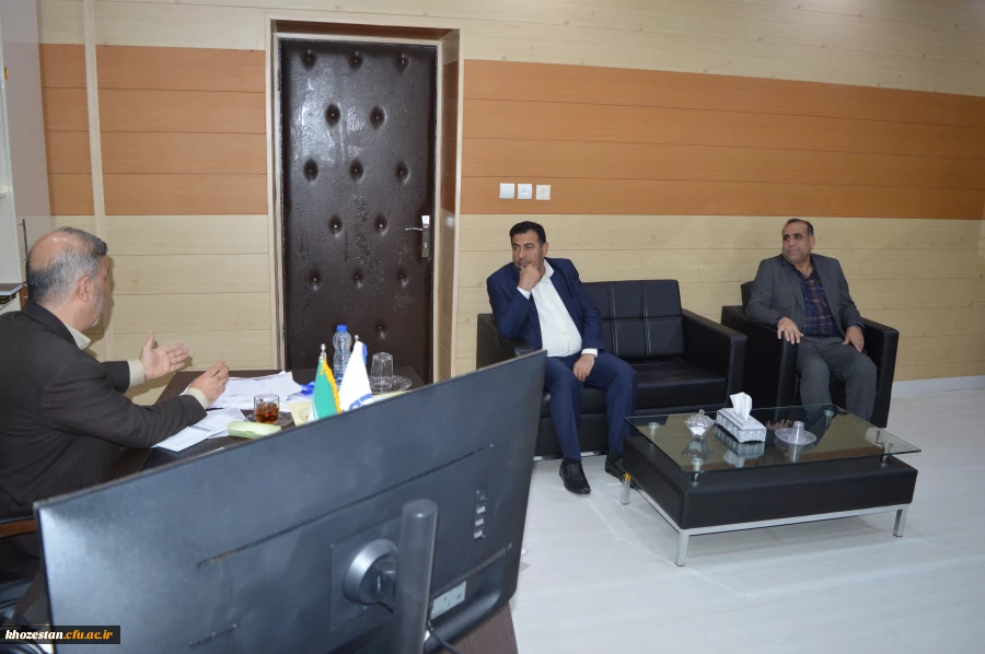 دیدارآقای دکتر سید لفته احمد نژاد نماینده مردم غیور خرمشهربا آقای دکتر صالحی سرپرست مدیریت امور پردیس های استان خوزستان  4