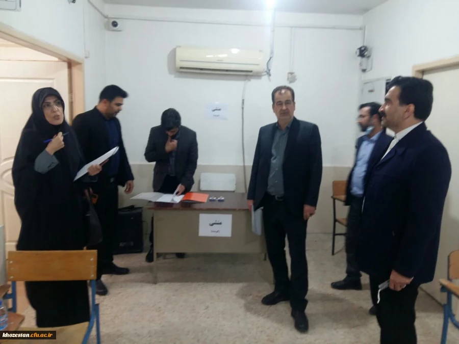بازدید آقای دکتر زمانیان و خانم دکتر خشکاب ناظران معاونت نظارت و ارزیابی سازمان مرکزی از حوزه های امتحانی آزمون اصلح مهارت آموزان ماده ۲۸ مراکز شمال استان خوزستان 4