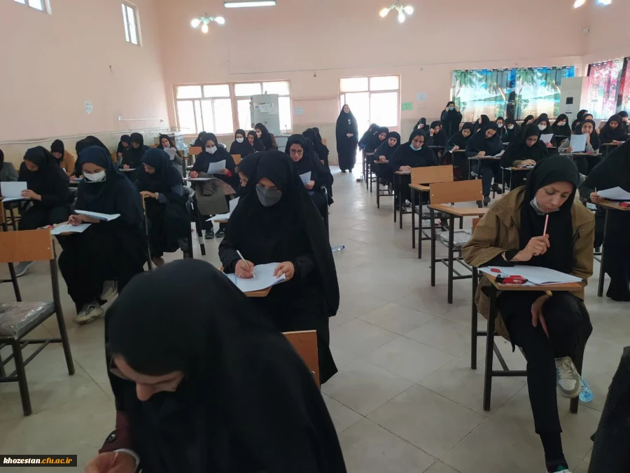 بازدید مدیرکل آموزش و پرورش استان خوزستان از برگزاری آزمون اصلح مهارت آموزان ماده ۲۸ در پردیس حضرت فاطمه الزهرا(س) اهواز