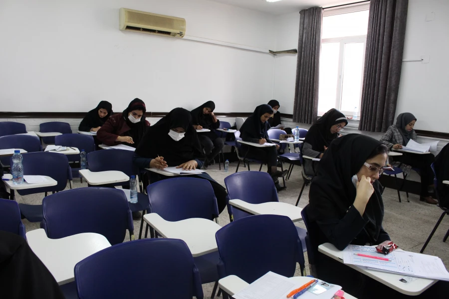 بازدید مدیرکل آموزش و پرورش استان خوزستان از برگزاری آزمون اصلح مهارت آموزان ماده ۲۸ در پردیس حضرت فاطمه الزهرا(س) اهواز