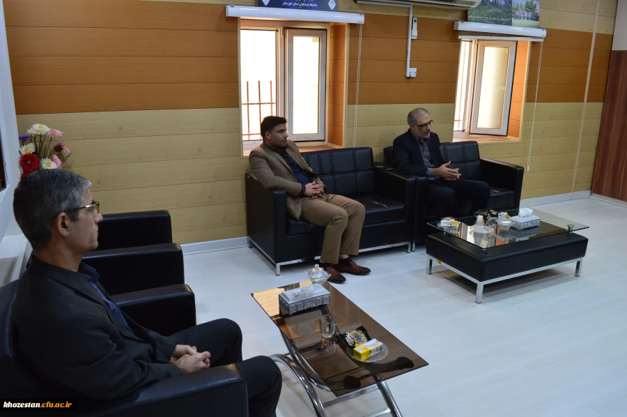 آقای دکتر صالحی سرپرست مدیریت امور پردیس های استان خوزستان میزبان آقای کعب عمیر ریاست دیوان محاسبات استان 2