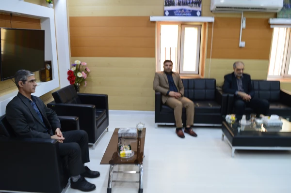 آقای دکتر صالحی سرپرست مدیریت امور پردیس های استان خوزستان میزبان آقای کعب عمیر ریاست دیوان محاسبات استان 4