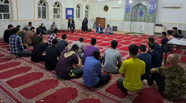 نشست دانشجویی سرپرست مدیریت امور پردیس ها استان با  دانشجویان ساختمان دکتر حسابی  2