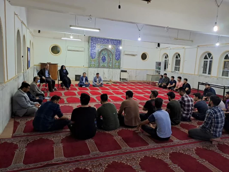 نشست دانشجویی سرپرست مدیریت امور پردیس ها استان با  دانشجویان ساختمان دکتر حسابی  6