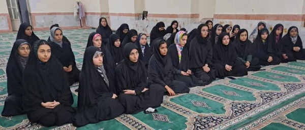 دیدار دانشجویی سرپرست مدیریت پردیس های استان با دانشجویان پردیس فاطمه الزهرا ساختمان حجاب 2