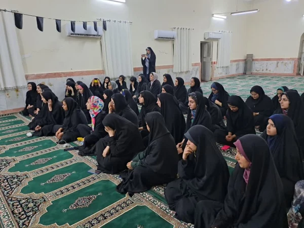 دیدار دانشجویی سرپرست مدیریت پردیس های استان با دانشجویان پردیس فاطمه الزهرا ساختمان حجاب 3