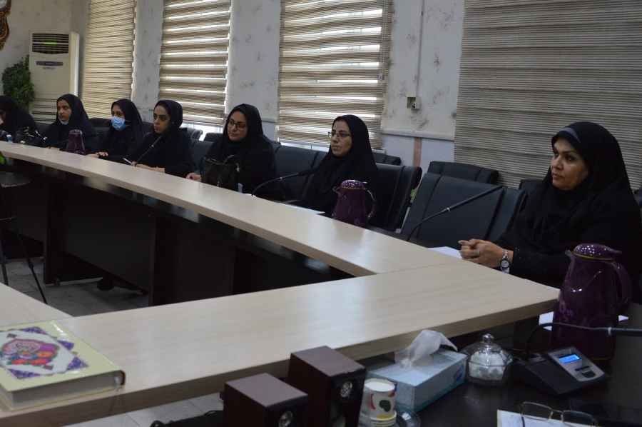 برگزاری جلسه نقد وبررسی شاخص های رهنامه 40 ماده ای دانشگاه فرهنگیان 3