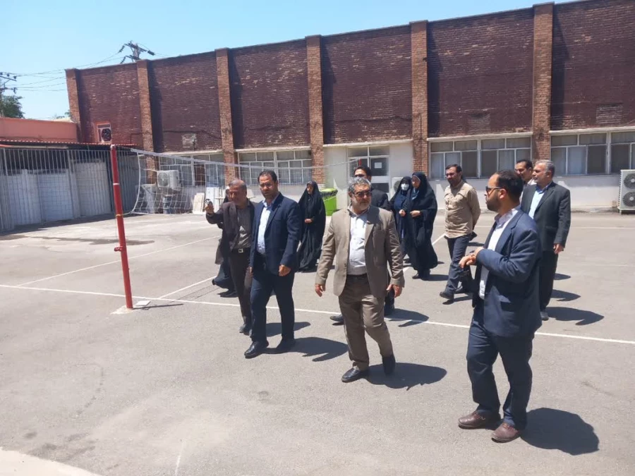 
بازدید دکتر صحرایی از ساختمان های  دکتر حسابی و حجاب و دیدار با دانشجو معلمان دانشگاه فرهنگیان 2