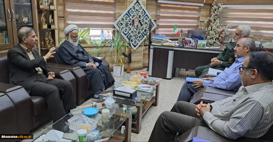 برگزاری جلسه بین مدیرکل بنیادحفظ آثار و نشر ارزش های دفاع مقدس و سرپرست مدیریت امور پردیس های دانشگاه فرهنگیان 2