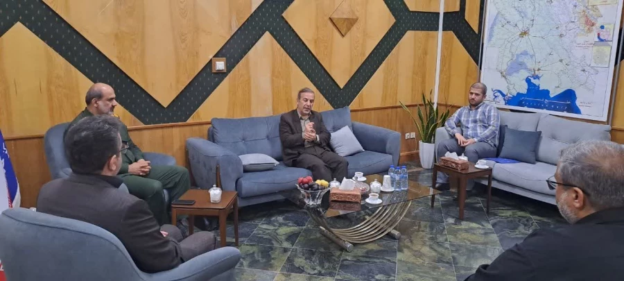 حضور مدیر دانشگاه فرهنگیان استان خوزستان در صدا و سیمای مرکز استان خوزستان به مناسبت روز خبرنگار 3