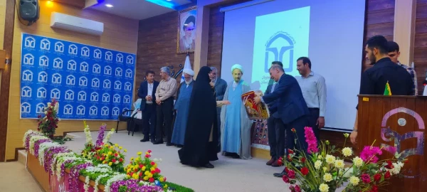   برگزاری مراسم تجلیل از رزمندگان وایثارگران دفاع مقدس  4