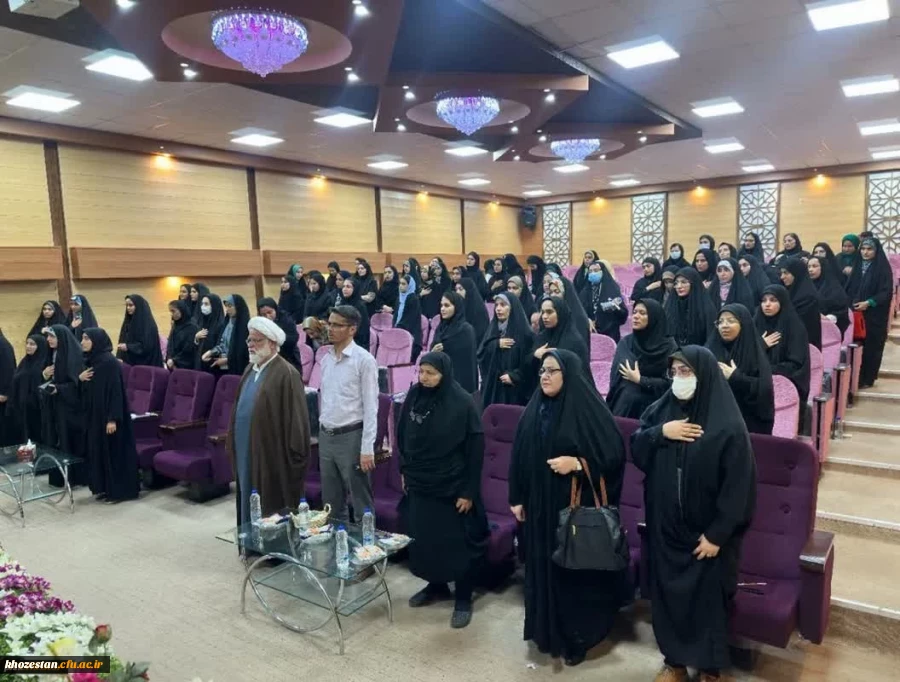 برگزاری مراسم جهت تببین نقش زنان در دفاع مقدس با حضور بانو عصمت احمدیان، مادر شهیدان فرجوانی، توسط کانون اندیشه های انقلاب اسلامی پردیس حضرت فاطمه الزهرا(س) با همکاری دفتر نهاد مقام معظم رهبری