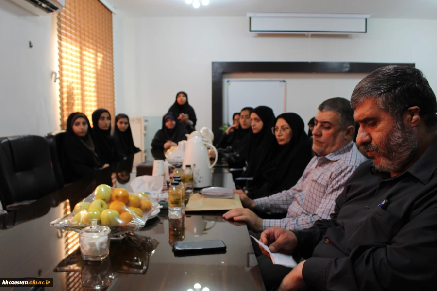 مراسم تجلیل از دانشجو معلمان ممتاز شاهد و ایثارگر پردیس حضرت فاطمه الزهرا(س) خوزستان