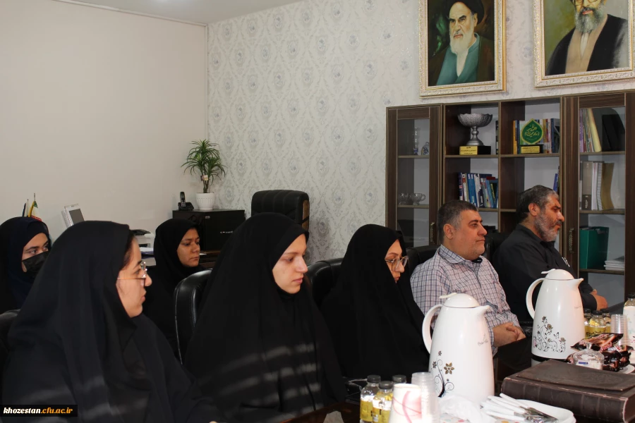 مراسم تجلیل از دانشجو معلمان ممتاز شاهد و ایثارگر پردیس حضرت فاطمه الزهرا(س) خوزستان