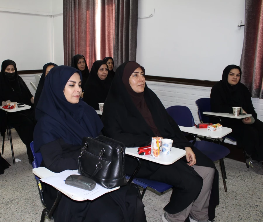 کارگاه 《پیشگیری از آسیب های اسکلتی بانوان در محل کار》 برگزار شد.