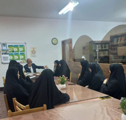 مصاحبه و گفت و گو با نویسنده و پژوهشگر حوزه فرهنگی