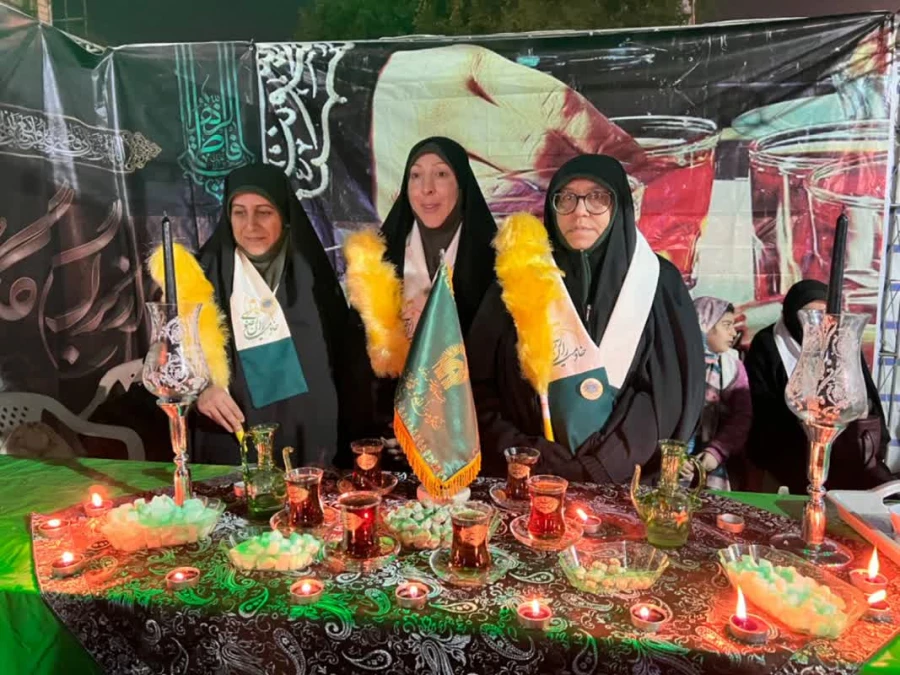 مراسم فاطمیه به میزبانی خادمان حرم امام رضا(ع) و چایخانه رضوی