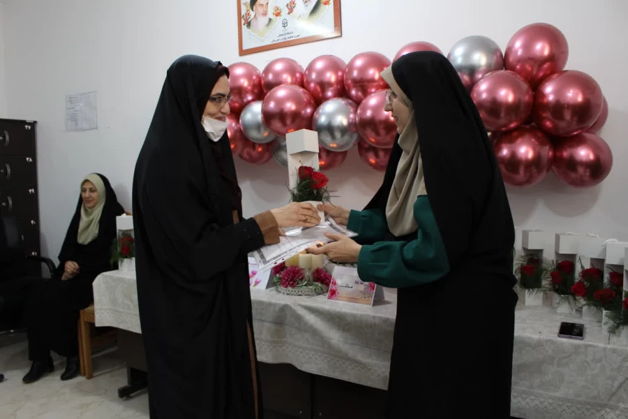 برگزاری جشن روز زن ویژه کارکنان پردیس حضرت فاطمه الزهرا(س) اهواز