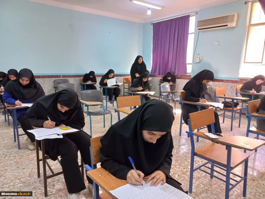 بازدید سرپرست پردیس حضرت فاطمه الزهرا(س) از مرکز دخترانه اروند آبادان