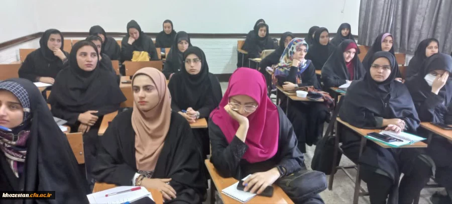 جلسه توجیهی ویژه دانشجویان شرکت کننده در یازدهمین جشنواره تدریس برتر