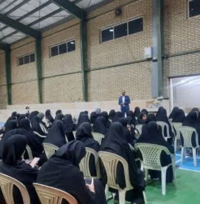 نشست بصیرت افزایی باموضوع انتخابات با حضور آقای دکتر لارتی و برگزاری جشنواره نوید همدلی